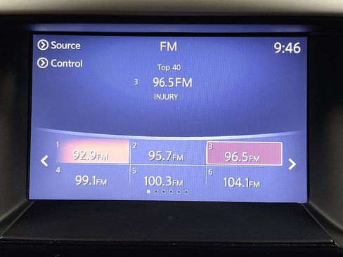 Used 2020 Nissan Pathfinder S FWD image 25