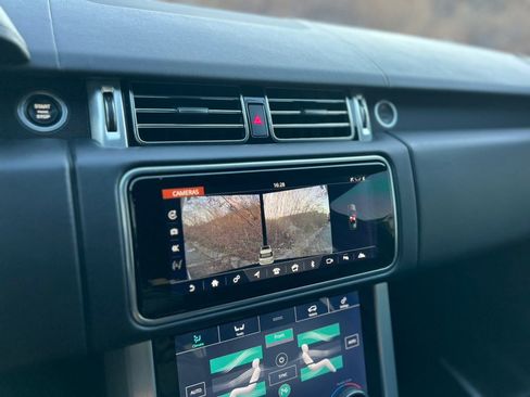 Used 2020 Land Rover Range Rover HSE image 25