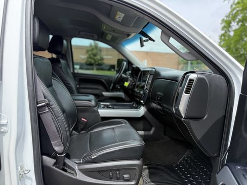 Used 2017 Chevrolet Silverado 1500 LT w/ True North Edition AWD/4WD image 14