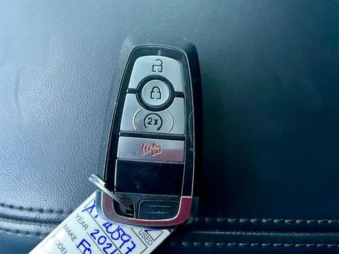 Used 2024 Ford Maverick Lariat w/ Black Appearance Package image 25