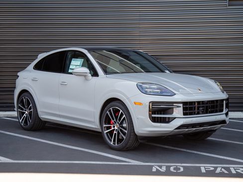 New 2026 Porsche Cayenne S AWD/4WD image 9