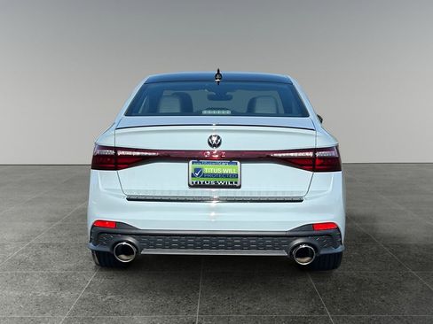 Used 2026 Volkswagen Jetta GLI Autobahn FWD image 8
