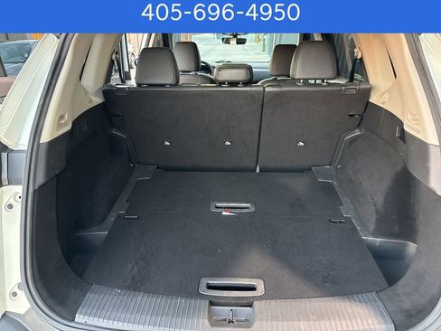 Used 2022 Nissan Rogue Platinum w/ Head-Up Display Package image 18