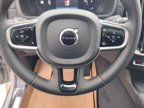 New 2026 Volvo XC90 B6 Plus w/ Protection Package Premier image 14