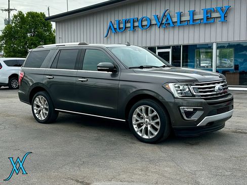 Used 2019 Ford Expedition Limited w/ Equipment Group 302A AWD/4WD image 1