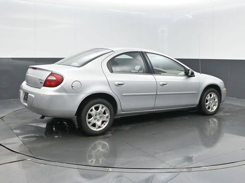 Used 2005 Dodge Neon SXT image 22