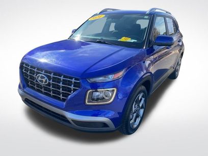 Used 2024 Hyundai Venue SEL