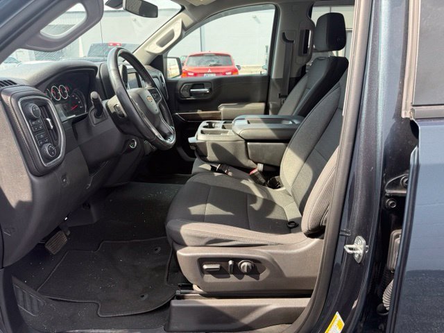 Used 2021 Chevrolet Silverado 1500 LT AWD/4WD image 33