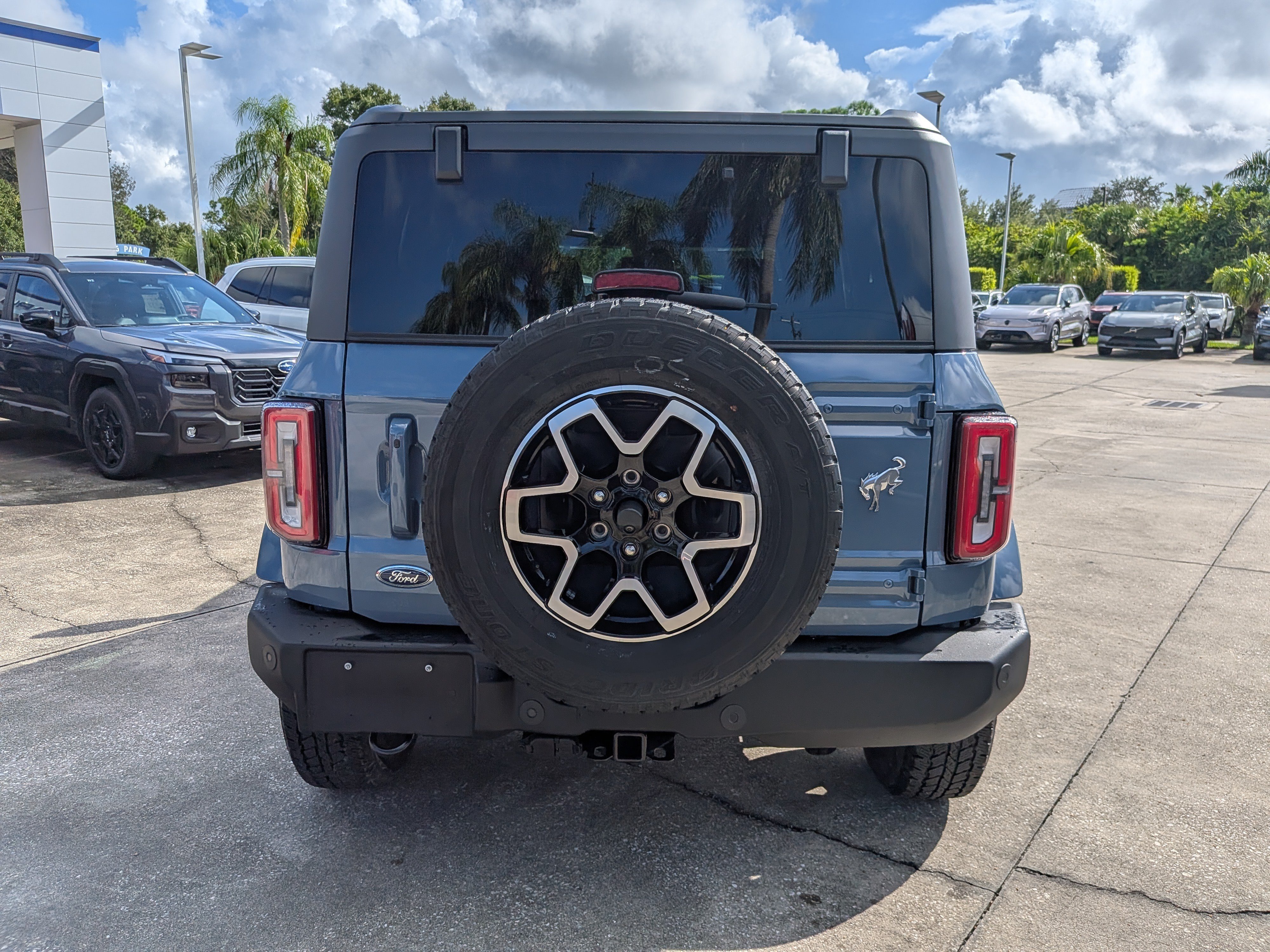 Used 2024 Ford Bronco Outer Banks AWD/4WD image 5