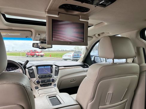 Used 2015 GMC Yukon XL Denali w/ Premium Package image 17