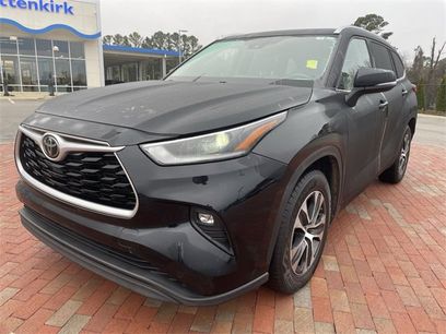 Used 2021 Toyota Highlander XLE
