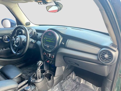 Used 2017 MINI Cooper 4-Door Hardtop image 29