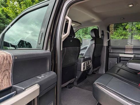 Used 2019 Ford F250 Lariat w/ Chrome Package AWD/4WD image 26