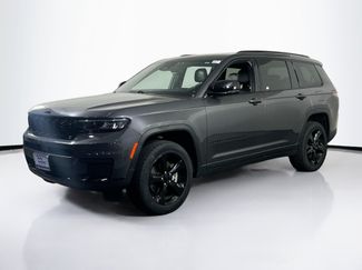 Used 2023 Jeep Grand Cherokee L Laredo AWD/4WD video 1