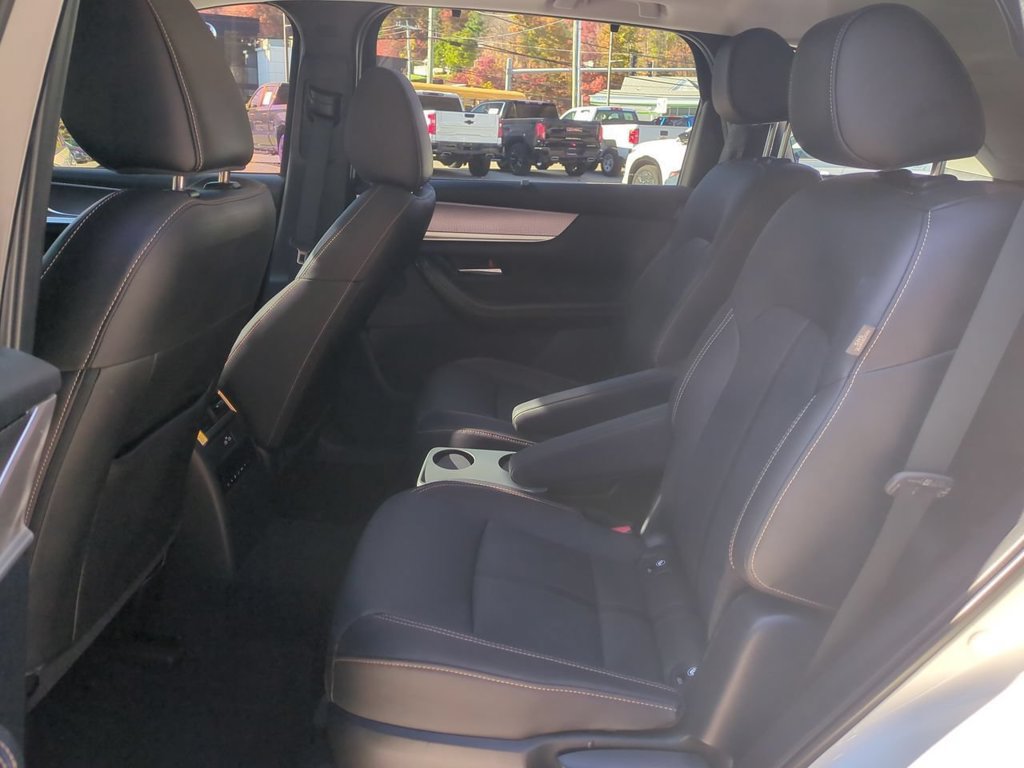 Used 2024 MAZDA CX-90 3.3 Turbo w/ Preferred Package AWD/4WD image 25