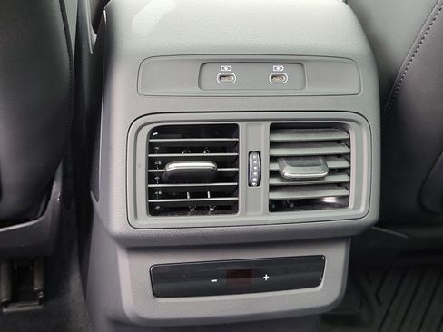 Used 2025 Audi SQ5 Premium Plus AWD/4WD image 22