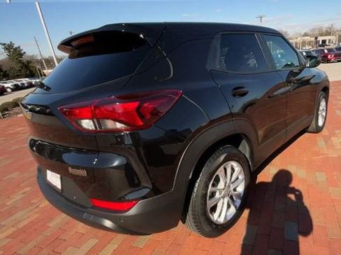 Used 2025 Chevrolet TrailBlazer LS w/ LS Convenience Package image 9