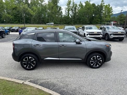 Certified 2025 Nissan Kicks SV AWD/4WD image 20
