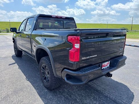 Used 2024 Chevrolet Silverado 1500 ZR2 w/ Technology Package AWD/4WD image 21