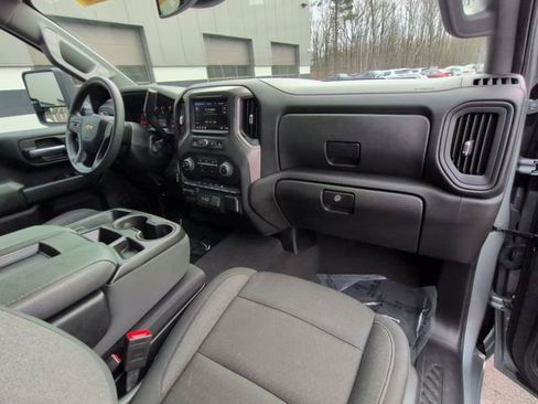 Used 2024 Chevrolet Silverado 2500 Custom w/ Custom Convenience Package image 28