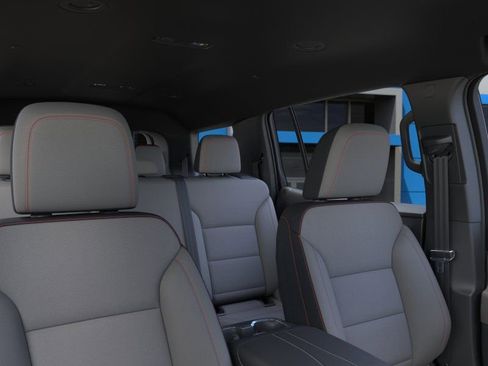 New 2026 Chevrolet Traverse LT w/ Driver Confidence Package image 24