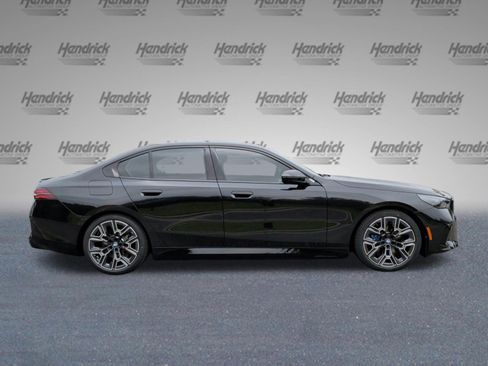 New 2027 BMW i5 M60 w/ M Sport Package AWD/4WD image 6