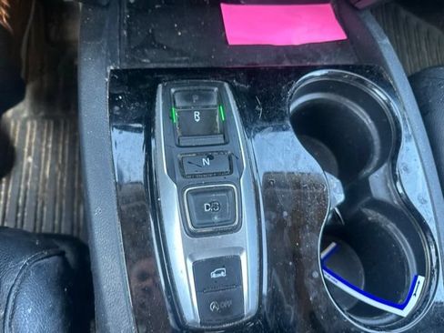 Used 2016 Honda Pilot Elite image 23