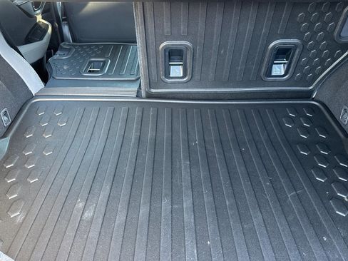 Used 2025 Subaru Outback Premium image 18