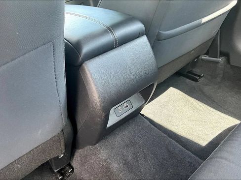 Used 2024 Nissan Altima 2.5 SV FWD image 10