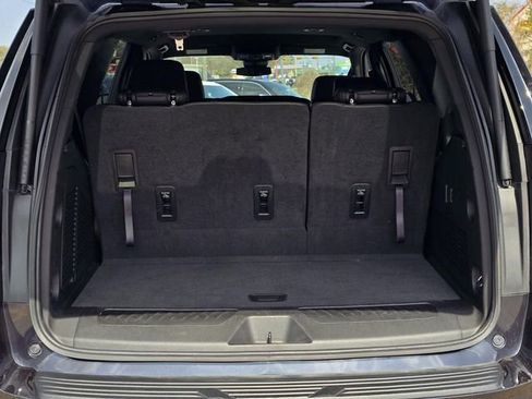 Used 2025 Chevrolet Tahoe LT image 9