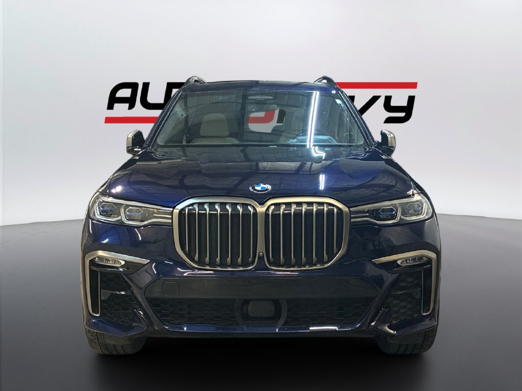 Used 2022 BMW X7 M50i AWD/4WD image 2