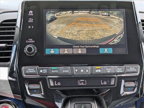 Used 2018 Honda Odyssey Elite image 14