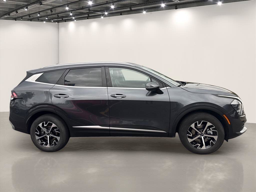 Certified 2024 Kia Sportage EX AWD/4WD image 9