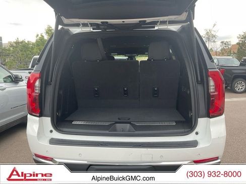 Used 2025 GMC Yukon Denali AWD/4WD image 19