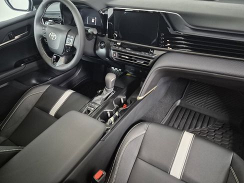 New 2026 Toyota Camry SE image 38