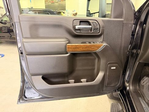 Used 2022 Chevrolet Silverado 3500 High Country w/ Z71 Off-Road Package AWD/4WD image 10