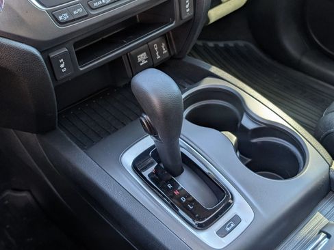 Used 2018 Honda Pilot EX-L image 31