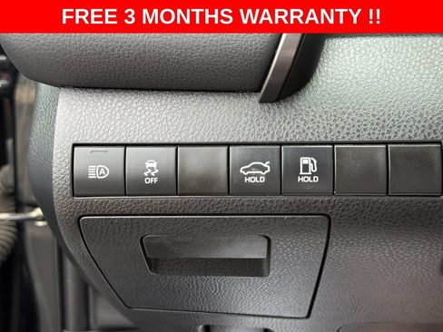 Used 2021 Toyota Camry SE FWD image 37