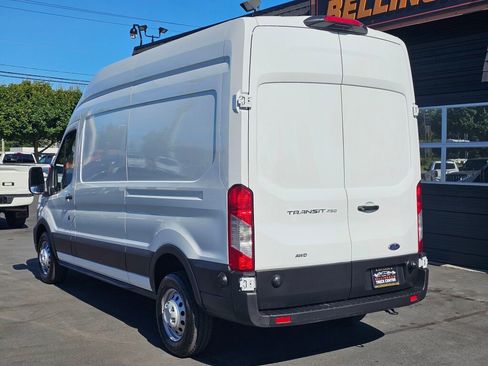 Used 2025 Ford Transit 250 148 High Roof AWD image 3