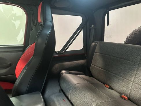 Used 1999 Jeep Wrangler Sport image 73