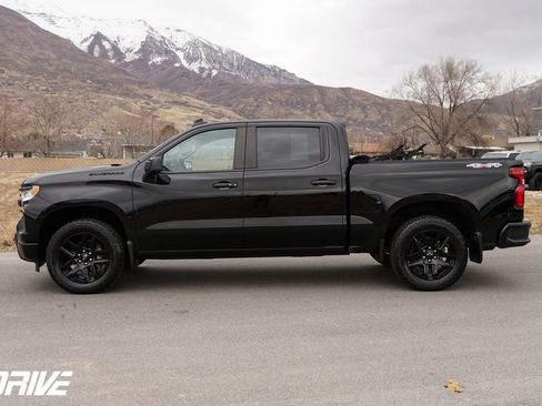 Used 2024 Chevrolet Silverado 1500 RST w/ Protection Package AWD/4WD image 7