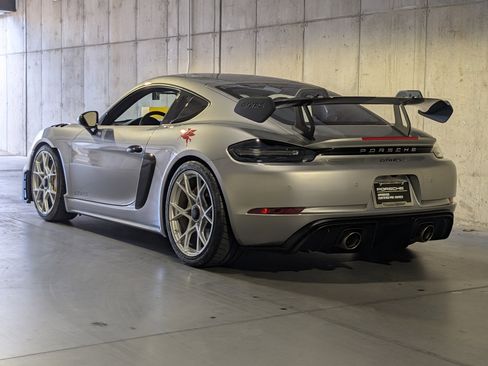 Used 2024 Porsche 718 Cayman GT4 RS image 3