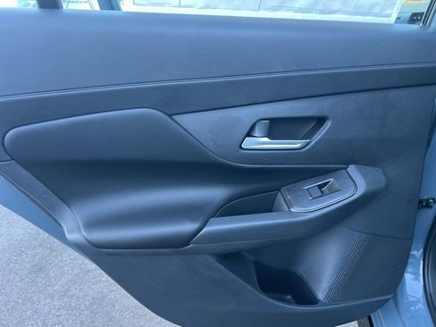 New 2026 Nissan Sentra SR w/ SR Premium Package FWD image 33