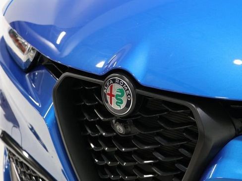 Used 2024 Alfa Romeo Tonale Veloce AWD/4WD image 10