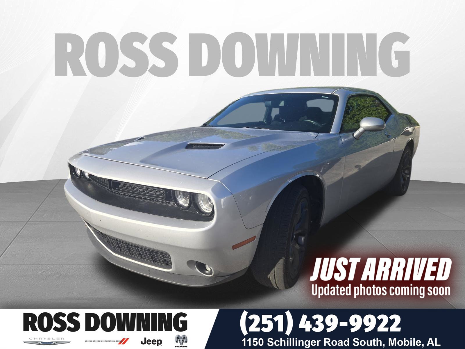 Used 2020 Dodge Challenger SXT w/ Blacktop Package RWD image 1