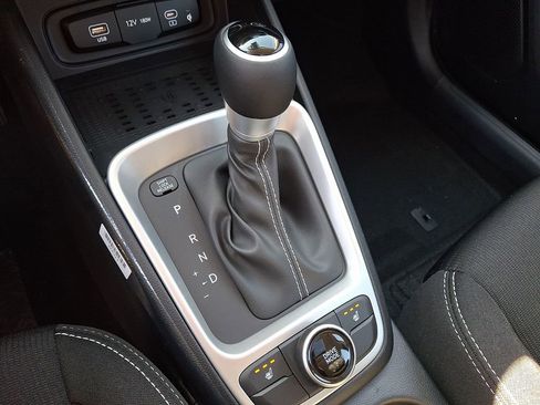 New 2026 Hyundai Venue SEL FWD image 11