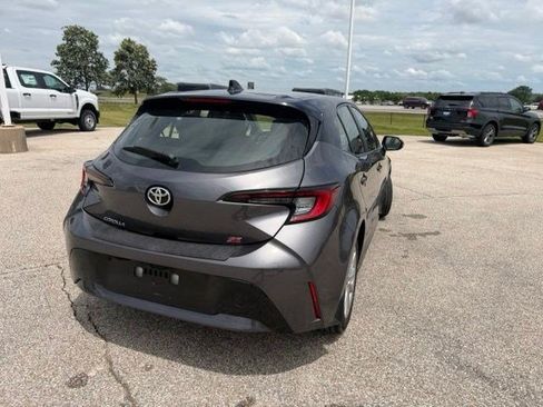 Used 2023 Toyota Corolla SE w/ SE Premium Package FWD image 14