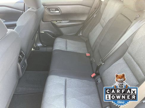 Certified 2025 Nissan Rogue SV FWD image 18