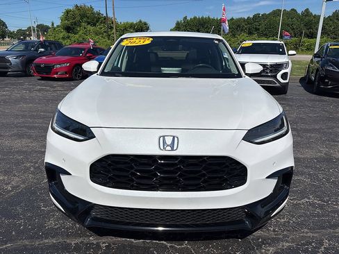 Used 2023 Honda HR-V EX-L image 3