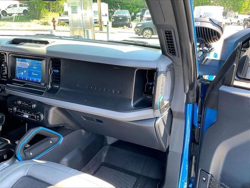 Used 2023 Ford Bronco Black Diamond AWD/4WD image 13